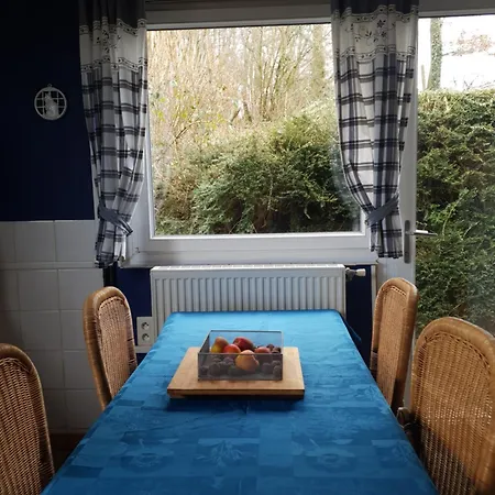 Proche Du Val Joly - 4911 - Willies